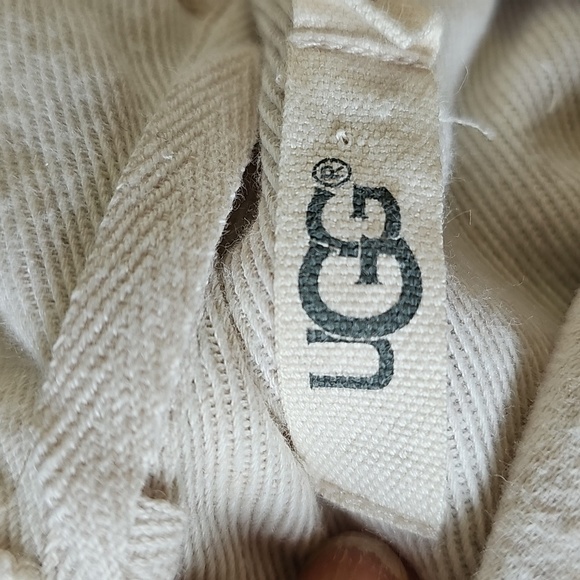 Cream Zip-Up Tie Hoodie By UGG. pockets. Size Small. - Picture 6 of 12